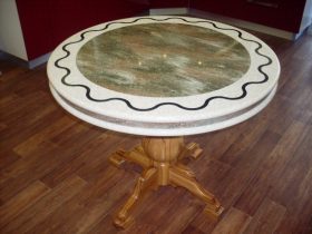 Сборка круглого стола в Ульяновке